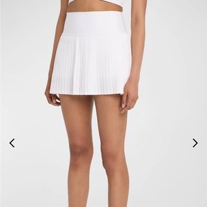 White alo grand slam tennis skirt size xs NWT
